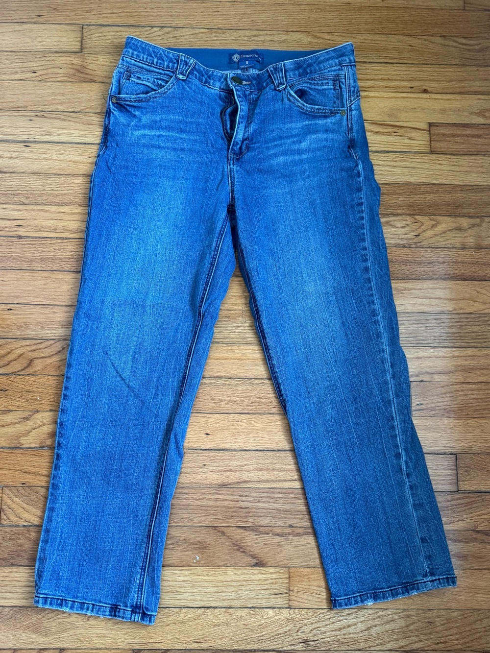 Democracy Absoutions size 8 Women's Jeans